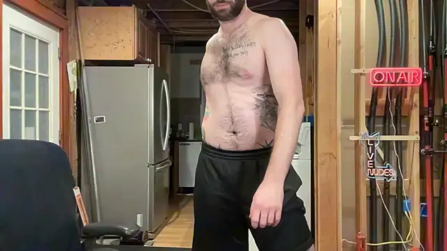 Snapshot of Fastflogger1 chatting on December 2024 04:34:02 AM Fastflogger1 online show from December 2024 04:34:02 AM