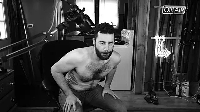 Snapshot of Fastflogger1 chatting on December 2024 08:15:01 PM Fastflogger1 online show from December 2024 08:15:01 PM