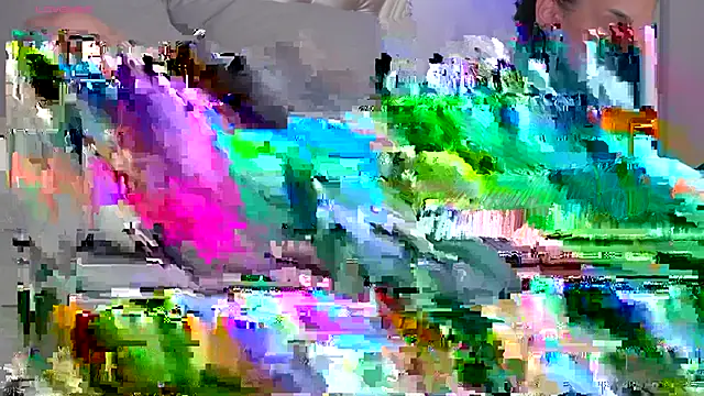 Snapshot of SensyTV chatting on January 2025 10:46:01 AM SensyTV online show from January 2025 10:46:01 AM