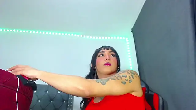 Snapshot of party_aass chatting on January 2025 02:11:02 AM party aass online show from January 2025 02:11:02 AM