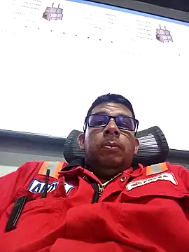 Snapshot of El-reyleon chatting on March 2026 08:53:02 AM El-reyleon online show from March 2026 08:53:02 AM