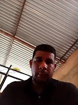 Snapshot of El-reyleon chatting on April 2026 02:19:01 PM El-reyleon online show from April 2026 02:19:01 PM