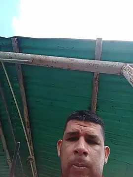 Snapshot of El-reyleon chatting on June 2026 12:52:01 PM El-reyleon online show from June 2026 12:52:01 PM
