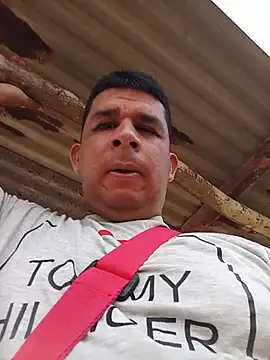 Snapshot of El-reyleon chatting on June 2026 09:10:02 PM El-reyleon online show from June 2026 09:10:02 PM