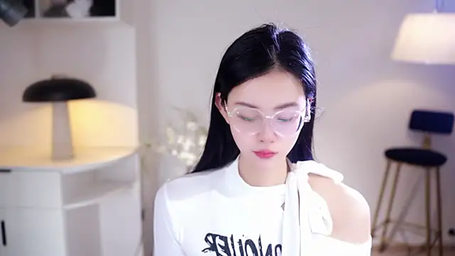 Ocean--Lili online show from January 2026 02:11:01 PM