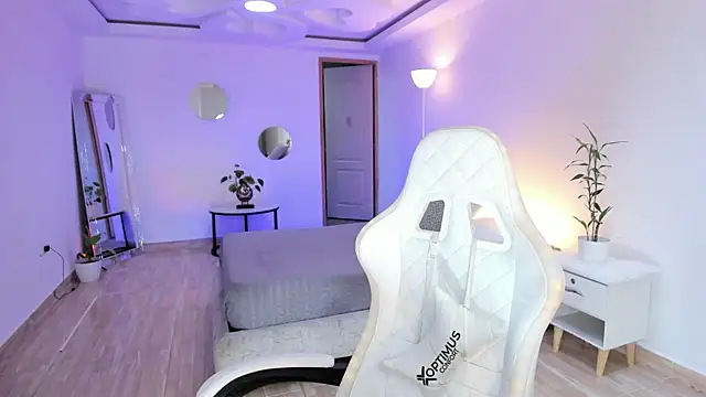 Snapshot of carleee_winter chatting on May 2026 11:31:02 PM carleee winter online show from May 2026 11:31:02 PM
