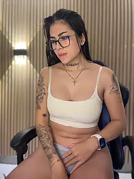 Sarasanders 4 online show from February 2026 04:31:01 AM