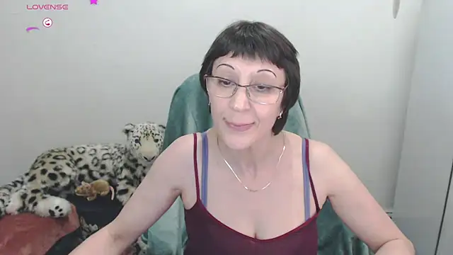 Ammillia online show from January 2025 07:52:01 PM