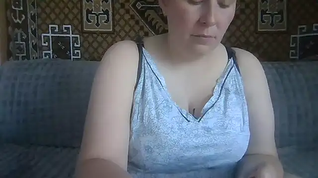 Diana Britt online show from June 2026 06:57:01 AM