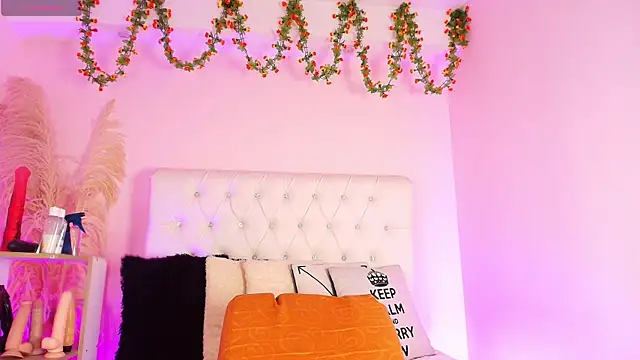 Snapshot of MIchelMomet chatting on September 2025 11:21:01 AM MIchelMomet online show from September 2025 11:21:01 AM