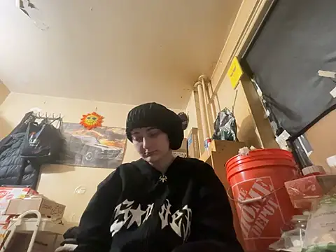 Snapshot of Snowbunnycake_131 chatting on April 2026 04:32:01 AM Snowbunnycake 131 online show from April 2026 04:32:01 AM