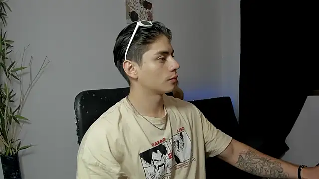 Giordano Russo online show from December 2024 05:26:02 AM