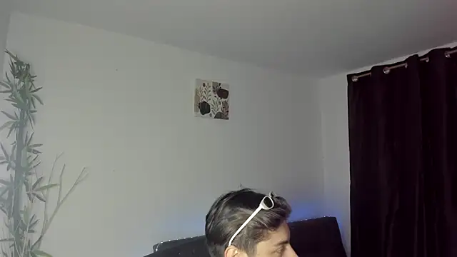 Giordano Russo online show from December 2024 04:37:02 AM