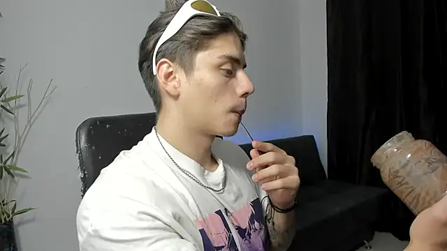 Giordano Russo online show from December 2024 12:11:02 AM