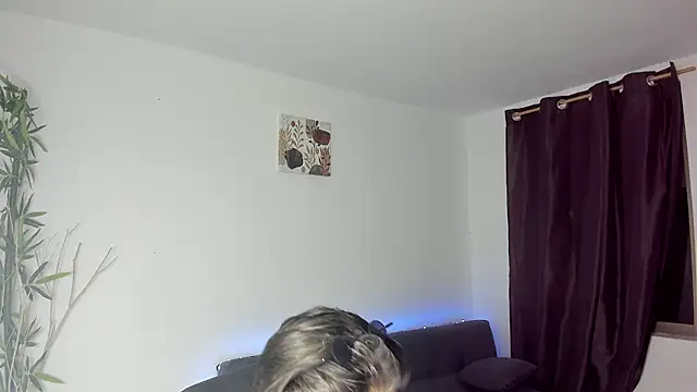 Giordano Russo online show from December 2024 04:00:02 AM