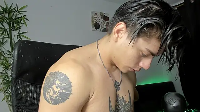 Giordano Russo online show from January 2025 01:38:02 PM