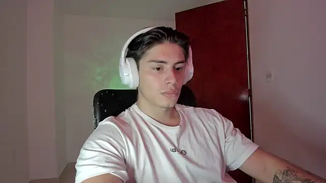 Giordano Russo online show from September 2025 06:45:01 PM