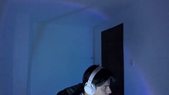 Giordano Russo online show from October 2025 10:40:02 PM