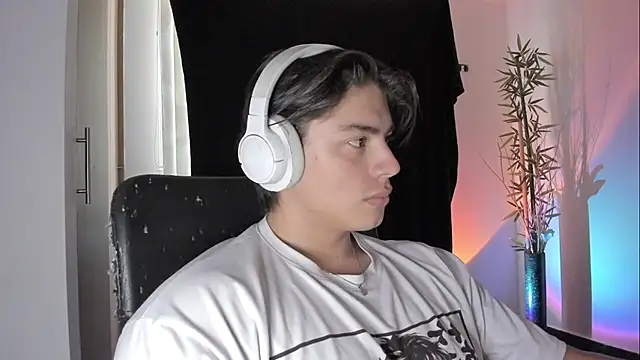 Snapshot of Giordano_Russo chatting on April 2026 04:26:01 PM Giordano Russo online show from April 2026 04:26:01 PM