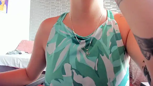 Ginger Sweetty online show from April 2026 09:21:02 PM