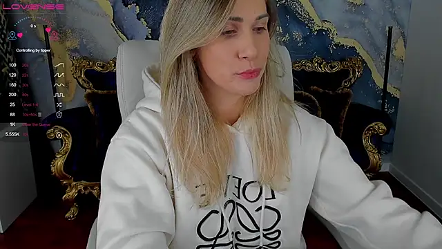 CassandraGood online show from December 2024 08:50:02 PM