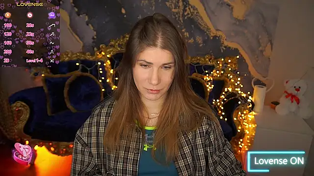 Snapshot of CassandraGood chatting on March 2026 06:41:01 AM CassandraGood online show from March 2026 06:41:01 AM