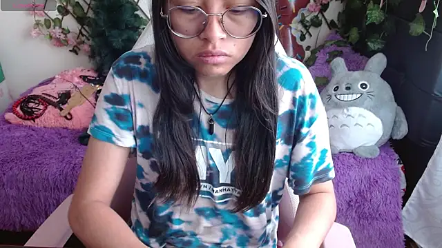 MidoriQuiinn online show from December 2024 01:44:02 PM