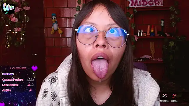 MidoriQuiinn online show from November 2025 02:50:02 PM