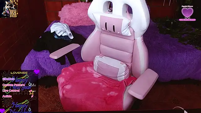 Snapshot of MidoriQuiinn chatting on January 2026 01:47:02 PM MidoriQuiinn online show from January 2026 01:47:02 PM