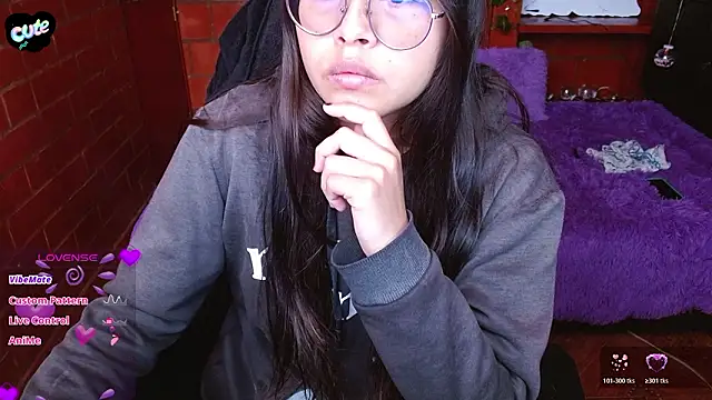 Snapshot of MidoriQuiinn chatting on February 2026 02:23:02 PM MidoriQuiinn online show from February 2026 02:23:02 PM