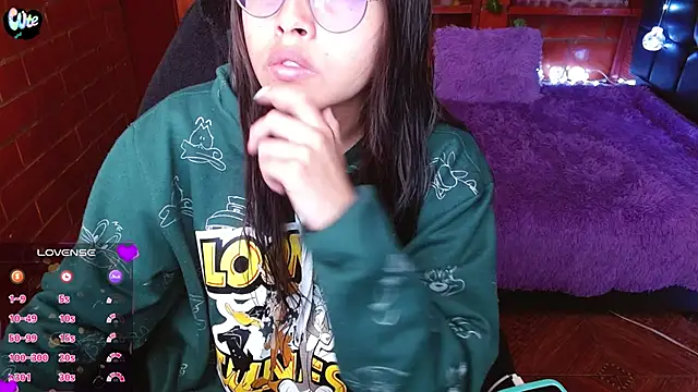 Snapshot of MidoriQuiinn chatting on February 2026 02:50:02 PM MidoriQuiinn online show from February 2026 02:50:02 PM