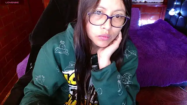 Snapshot of MidoriQuiinn chatting on February 2026 02:26:02 PM MidoriQuiinn online show from February 2026 02:26:02 PM