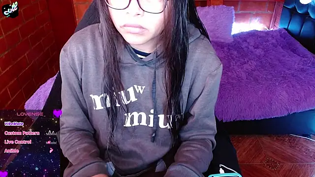 Snapshot of MidoriQuiinn chatting on March 2026 02:56:02 PM MidoriQuiinn online show from March 2026 02:56:02 PM