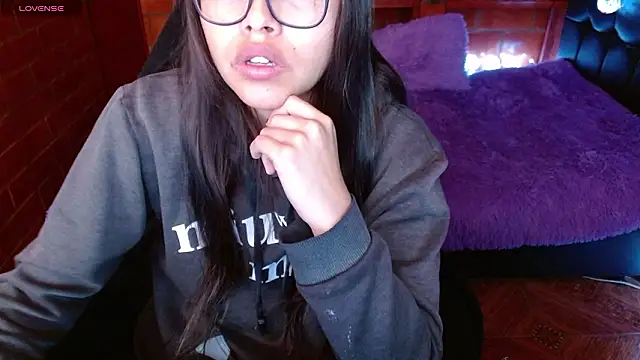 Snapshot of MidoriQuiinn chatting on March 2026 02:43:01 PM MidoriQuiinn online show from March 2026 02:43:01 PM