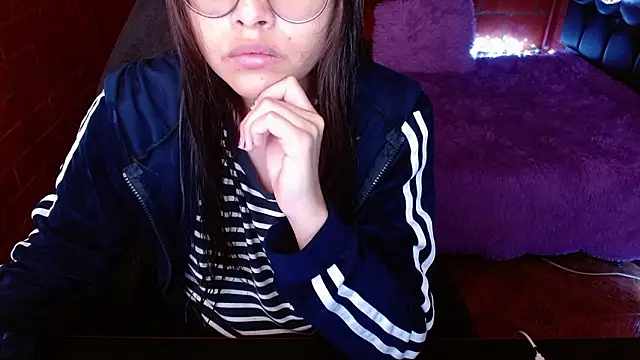 Snapshot of MidoriQuiinn chatting on March 2026 02:50:01 PM MidoriQuiinn online show from March 2026 02:50:01 PM