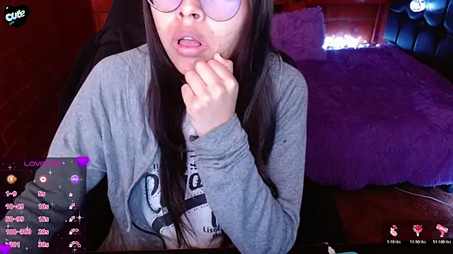 Snapshot of MidoriQuiinn chatting on March 2026 02:17:01 PM MidoriQuiinn online show from March 2026 02:17:01 PM