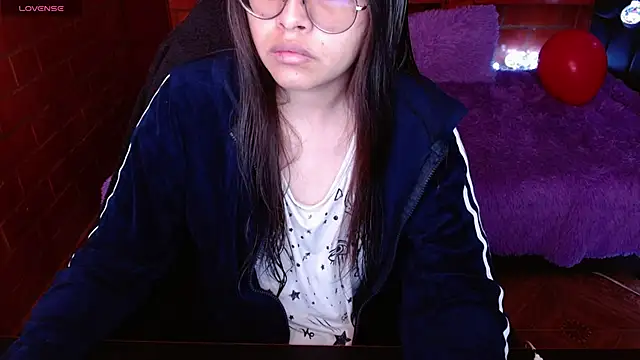 Snapshot of MidoriQuiinn chatting on April 2026 03:57:01 PM MidoriQuiinn online show from April 2026 03:57:01 PM