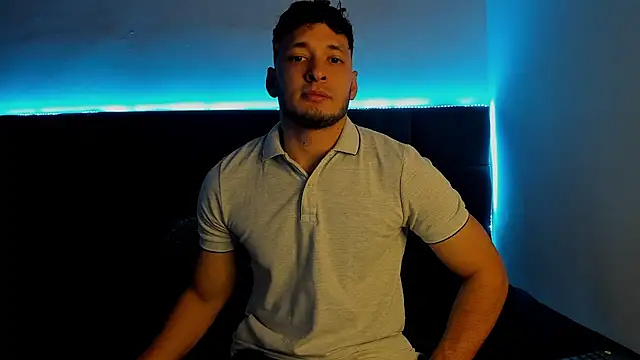 alejandro  2 online show from September 2025 04:07:01 PM