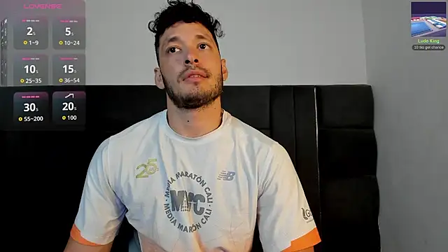 Snapshot of alejandro__2 chatting on February 2026 06:00:02 PM alejandro 2 online show from February 2026 06:00:02 PM