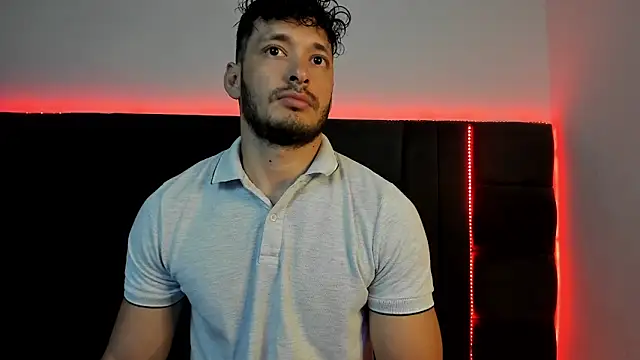 Snapshot of alejandro__2 chatting on February 2026 01:59:01 PM alejandro 2 online show from February 2026 01:59:01 PM