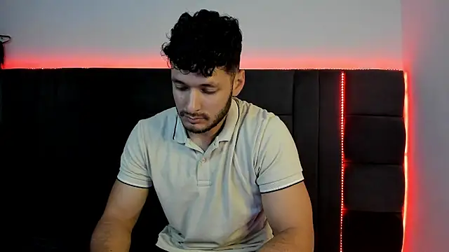 Snapshot of alejandro__2 chatting on February 2026 06:02:01 PM alejandro 2 online show from February 2026 06:02:01 PM