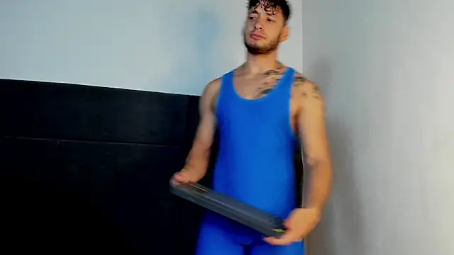 Snapshot of alejandro__2 chatting on April 2026 04:40:02 PM alejandro 2 online show from April 2026 04:40:02 PM