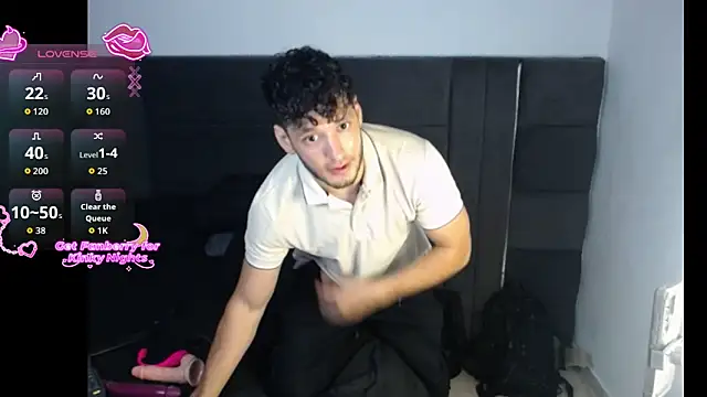 Snapshot of alejandro__2 chatting on April 2026 06:41:01 PM alejandro 2 online show from April 2026 06:41:01 PM