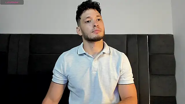 Snapshot of alejandro__2 chatting on April 2026 06:36:02 PM alejandro 2 online show from April 2026 06:36:02 PM