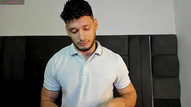 Snapshot of alejandro__2 chatting on April 2026 06:15:01 PM alejandro 2 online show from April 2026 06:15:01 PM