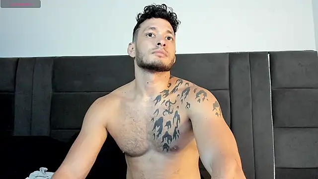 Snapshot of alejandro__2 chatting on April 2026 07:58:02 PM alejandro 2 online show from April 2026 07:58:02 PM