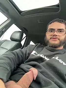 Snapshot of JRealz14 chatting on April 2026 01:41:02 PM JRealz14 online show from April 2026 01:41:02 PM