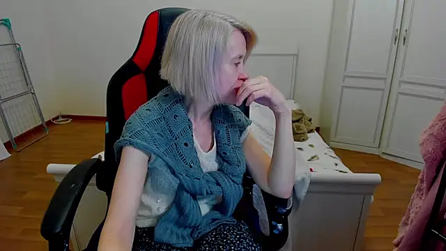 aminalive online show from October 2025 05:08:01 PM