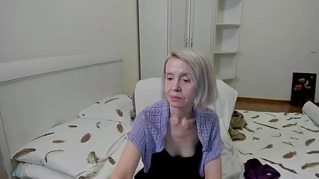 aminalive online show from October 2025 06:28:02 PM