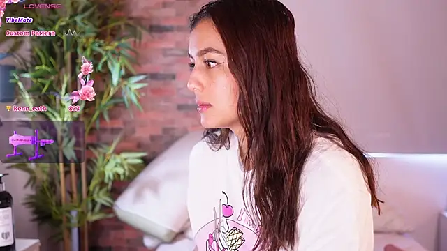 Snapshot of Lucy_fit chatting on January 2025 04:01:02 PM Lucy fit online show from January 2025 04:01:02 PM